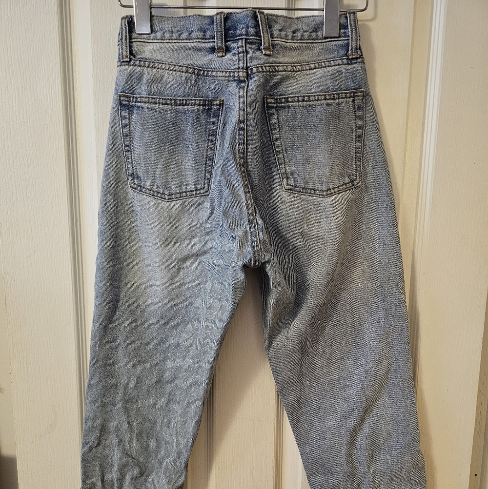 Classic High Rise Blue Jeans - Picture 5 of 12